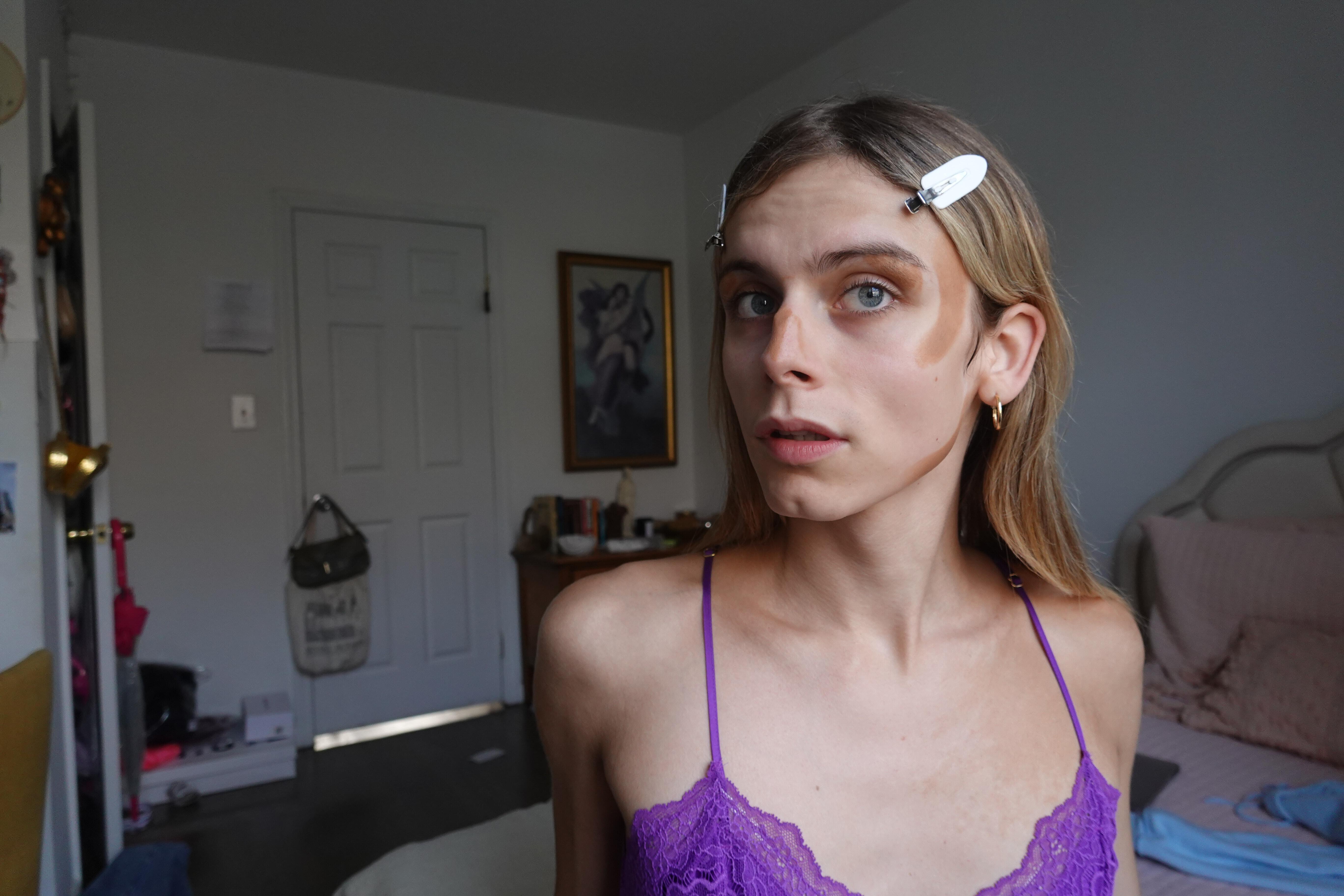contouring for trans women