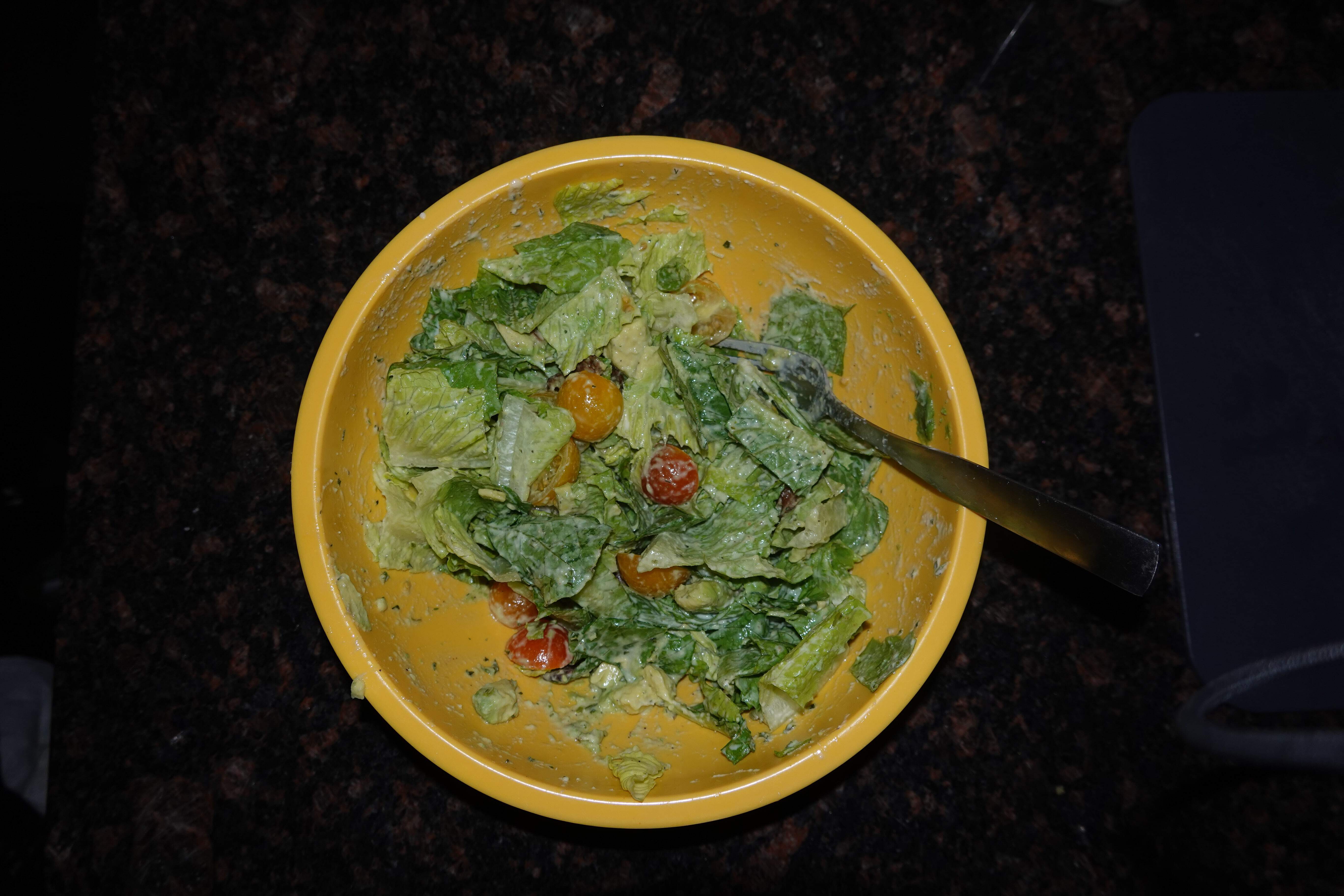 easy blt salad with avocado